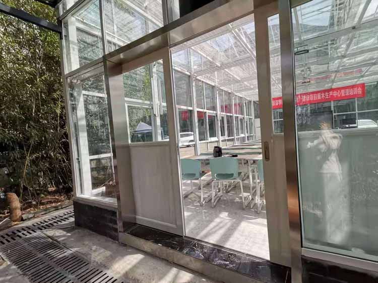 Smart Greenhouse Construction